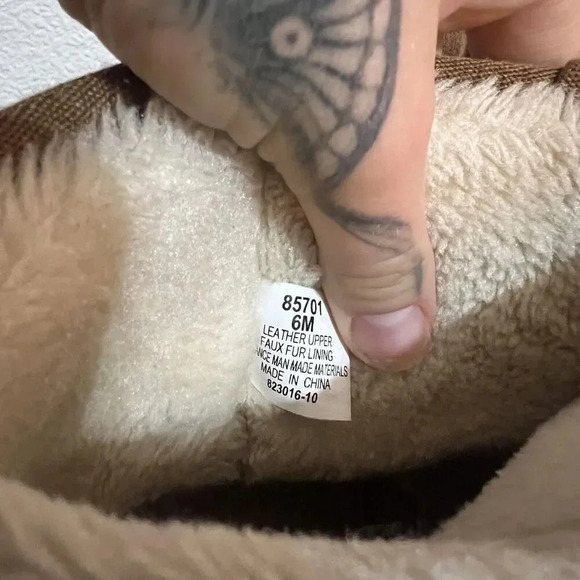 Minnetonka Women's Olympia Brown Suede Cozy Warm Fur Lined Bootie Mini Size 6 M - Picture 5 of 10